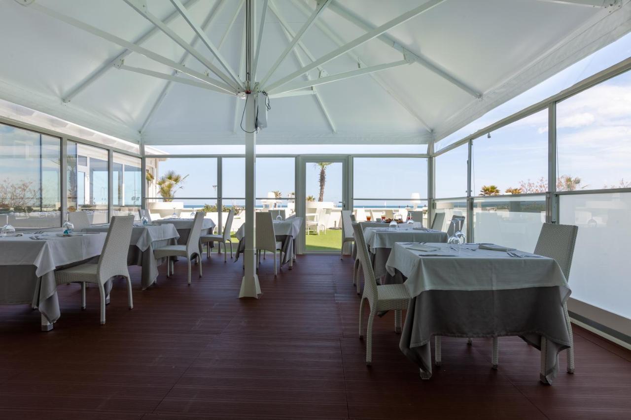Hotel Mediterraneo Riccione Exterior photo